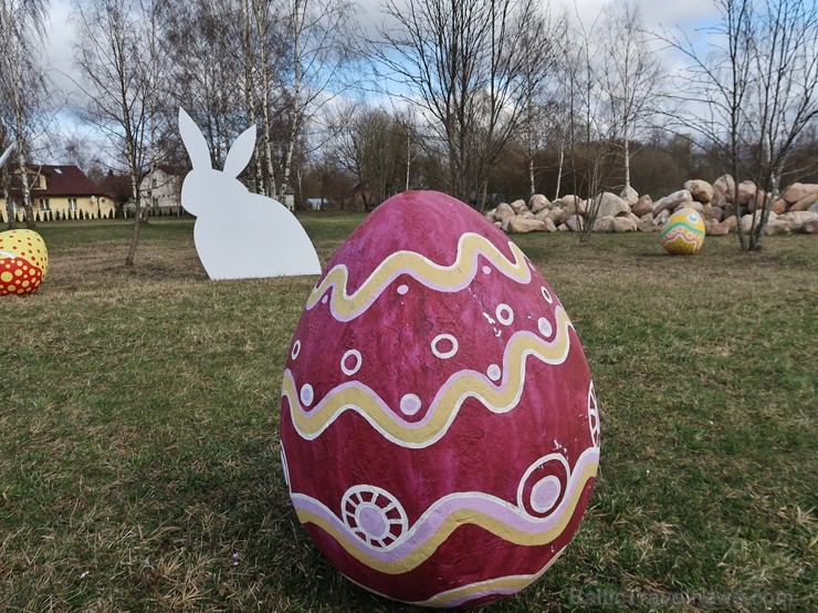 Travelnews.lv Lieldienās aicina apceļot Latviju un apskatīt virkni daudzveidīgu un interesantu svētku dekorāciju. Foto: Dobeles TIC Travelnews.lv Lieldienās aicina apceļot Latviju un apskatīt virkni daudzveidīgu un interesantu svētku dekorāciju. Foto: Dobeles TIC 251746