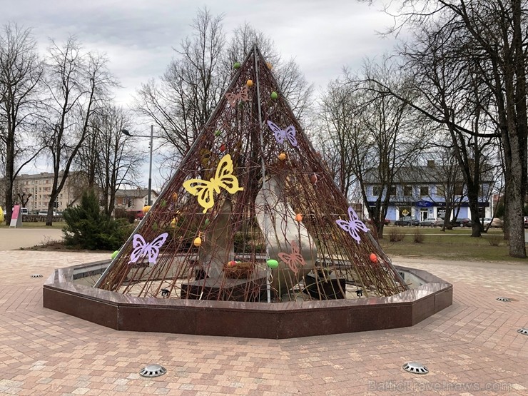 Travelnews.lv Lieldienās aicina apceļot Latviju un apskatīt virkni daudzveidīgu un interesantu svētku dekorāciju. Foto: Gulbenes tūrisma aģentūra Travelnews.lv Lieldienās aicina apceļot Latviju un apskatīt virkni daudzveidīgu un interesantu svētku dekorāciju. Foto: Gulbenes tūrisma aģentūra 251792