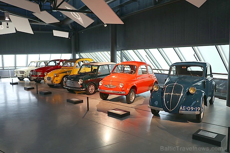 Rīgas Motormuzejs atzīmē 30 gadu jubileju ar 2 īpašiem vāģiem «F/N type 2400» un «Citroen DS 19» Rīgas Motormuzejs atzīmē 30 gadu jubileju ar 2 īpašiem vāģiem «F/N type 2400» un «Citroen DS 19» 252605