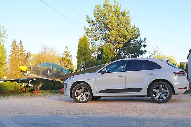 Travelnews.lv apceļo Latgali un Sēliju ar jauno «Porsche Macan» 252690
