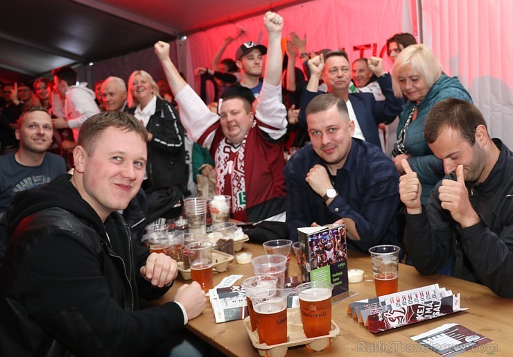 Hokeja fanu māja «Dinamo Rīga»: Latvija uzvar Austriju ar teicamu rezultātu. Atbalsta: «Rīga Istande Hotel» Hokeja fanu māja «Dinamo Rīga»: Latvija uzvar Austriju ar teicamu rezultātu. Atbalsta: «Rīga Istande Hotel» 253792