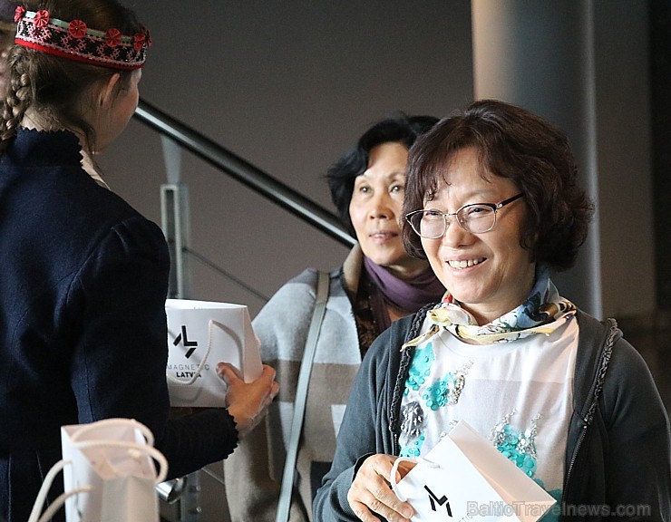 Rīgā 24.05.2019 pirmo reizi ierodas tūristi no Dienvidkorejas ar tiešo «Korean Air» čarterlidojumu Rīgā 24.05.2019 pirmo reizi ierodas tūristi no Dienvidkorejas ar tiešo «Korean Air» čarterlidojumu 254939
