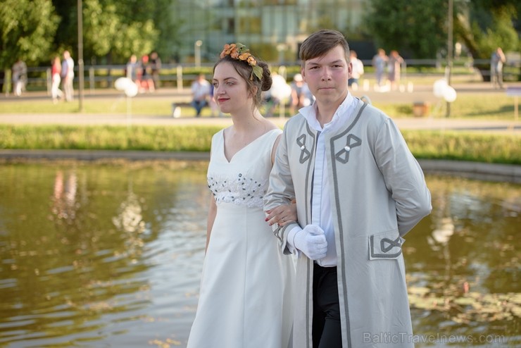 Rēzeknē15. jūnijā rīkoja Martas balli, kas veltīta Latgales novadniecei Martai Skavronskai, kurai liktenis bija lēmis kļūt par cara Pētera I sievu un Rēzeknē15. jūnijā rīkoja Martas balli, kas veltīta Latgales novadniecei Martai Skavronskai, kurai liktenis bija lēmis kļūt par cara Pētera I sievu un 257223
