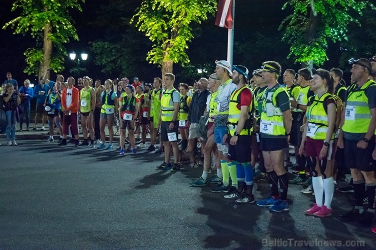 Vēsturiskais 107 km skrējiensoļojums Rīga - Valmiera šogad atzīmē 30 gadu jubileju. Pirmais skrējiens norisinājās 1989. gadā - trīs dienas pēc leģendā 257874