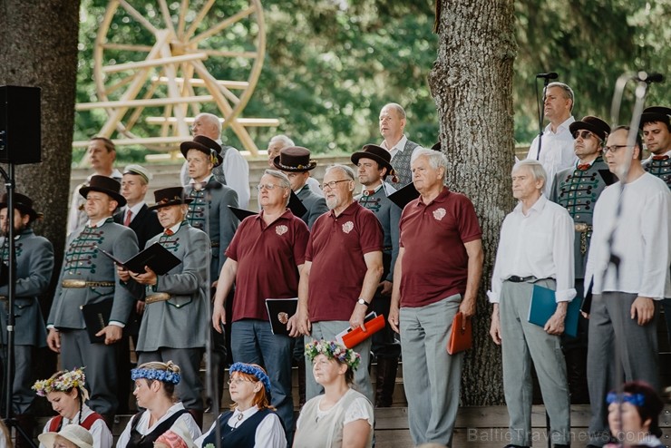 Šogad aprit 155. gadskārta kopš pirmajām dziesmu dienām, kas norisinājās Valmieras pusē - Dikļos 258134