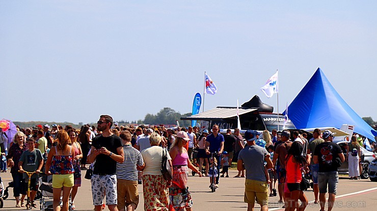 Tukumā 2019.gada 20. un 21.jūlijā kuplā skaitā pulcējas avio šova cienītāji uz «Wings Over Baltics Airshow 2019» Tukumā 2019.gada 20. un 21.jūlijā kuplā skaitā pulcējas avio šova cienītāji uz «Wings Over Baltics Airshow 2019» 259482