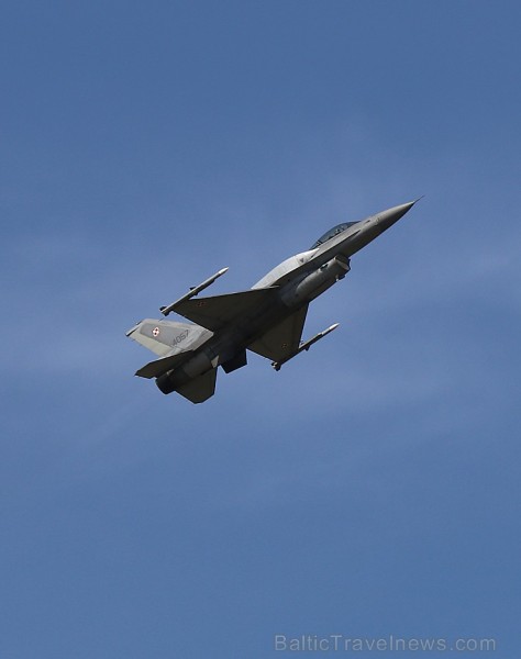 Tukumā 2019.gada 20. un 21.jūlijā kuplā skaitā pulcējas avio šova cienītāji uz «Wings Over Baltics Airshow 2019» 259491