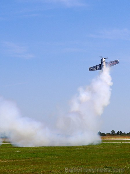 Tukumā 2019.gada 20. un 21.jūlijā kuplā skaitā pulcējas avio šova cienītāji uz «Wings Over Baltics Airshow 2019» Tukumā 2019.gada 20. un 21.jūlijā kuplā skaitā pulcējas avio šova cienītāji uz «Wings Over Baltics Airshow 2019» 259507