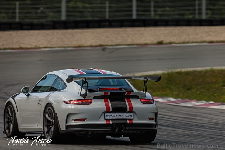 Gran Turismo apvieno 4 800 dalībniekus no dažādām pasaules daļām – lielākoties autobraucēji ir no Ziemeļeiropas, tomēr labi pārstāvēta ir arī ASV, Die Gran Turismo apvieno 4 800 dalībniekus no dažādām pasaules daļām – lielākoties autobraucēji ir no Ziemeļeiropas, tomēr labi pārstāvēta ir arī ASV, Die 259941
