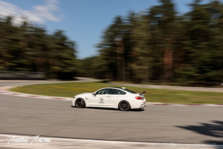 Gran Turismo apvieno 4 800 dalībniekus no dažādām pasaules daļām – lielākoties autobraucēji ir no Ziemeļeiropas, tomēr labi pārstāvēta ir arī ASV, Die Gran Turismo apvieno 4 800 dalībniekus no dažādām pasaules daļām – lielākoties autobraucēji ir no Ziemeļeiropas, tomēr labi pārstāvēta ir arī ASV, Die 259960