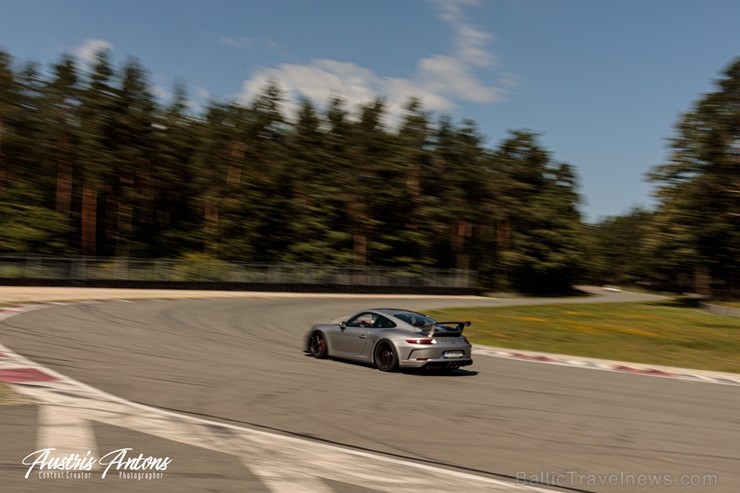 Gran Turismo apvieno 4 800 dalībniekus no dažādām pasaules daļām – lielākoties autobraucēji ir no Ziemeļeiropas, tomēr labi pārstāvēta ir arī ASV, Die Gran Turismo apvieno 4 800 dalībniekus no dažādām pasaules daļām – lielākoties autobraucēji ir no Ziemeļeiropas, tomēr labi pārstāvēta ir arī ASV, Die 259964