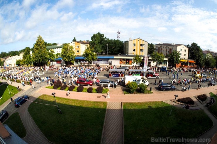 Ar daudzveidīgu svētku programmu un ne vienu vien muzikālu pārsteigumu svin Ventspils pilsētas svētkus 261316