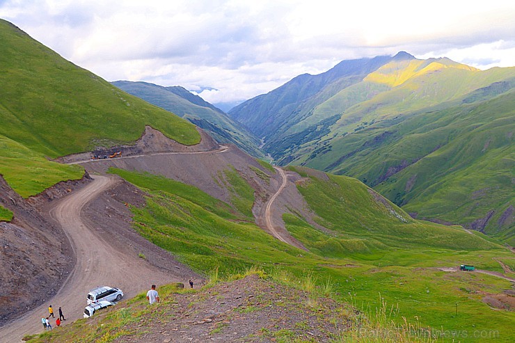 Travelnews.lv ar 4x4 mikroautobusu dodas Kaukāza kalnu maršrutā Datvijvari - Kistani - Khevsureti. Atbalsta: Georgia.Travel 262872