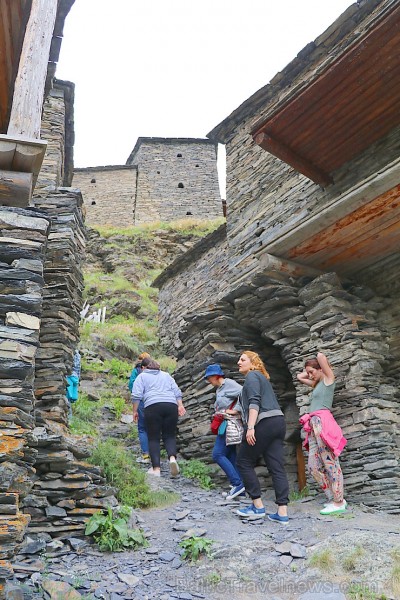 Travelnews.lv apmeklē Mutso ciemu Kaukāza kalnos un iepazīst viduslaiku cietoksni.  Atbalsta: Georgia.Travel 264037