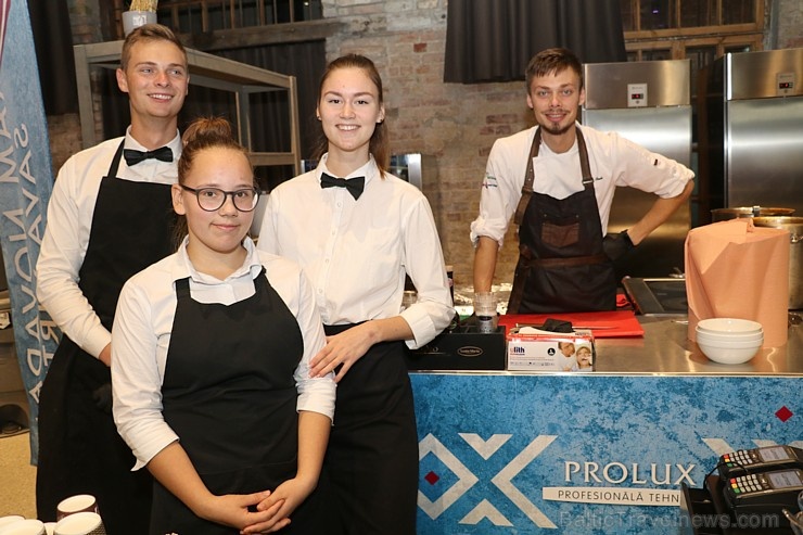 Latvijas zemnieku «Novada Garšas svētki» 28.09.2019 priecē rīdziniekus kultūras un izklaides centrā «Hanzas perons» Latvijas zemnieku «Novada Garšas svētki» 28.09.2019 priecē rīdziniekus kultūras un izklaides centrā «Hanzas perons» 266836