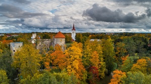 Cēsu pilsēta un Kaķukrogs krāšņi mirdz rudens nokrāsās 2