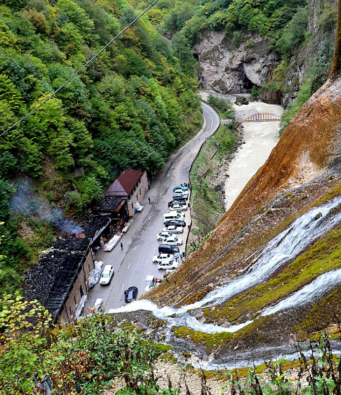 Travelnews.lv apmeklē tūristu iecienīto Čegemas ūdenskritumus Kabarda-Balkārija republikā. Atbalsta: Magtur Travelnews.lv apmeklē tūristu iecienīto Čegemas ūdenskritumus Kabarda-Balkārija republikā. Atbalsta: Magtur 268171