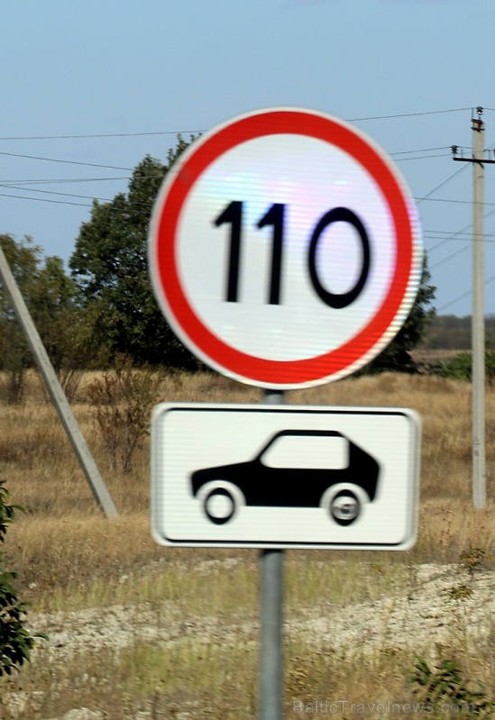 Travelnews.lv ceļo ar auto no Terskola Elbrusa piekājē uz Miņeraļnije Vodi. Atbalsta: Magtur 268286