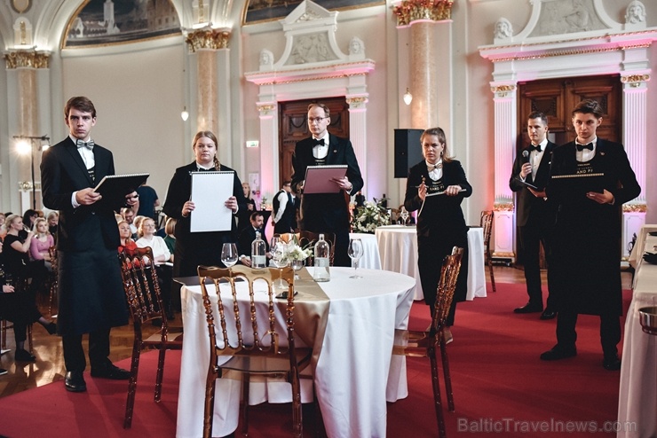 Rīgā norisinājās Baltijas labāko vīnziņu konkurss Vana Tallinn Grand Prix 2019, kurā par labākā vīnziņa un labākā jaunā vīnziņa titulu cīnījās pretend Rīgā norisinājās Baltijas labāko vīnziņu konkurss Vana Tallinn Grand Prix 2019, kurā par labākā vīnziņa un labākā jaunā vīnziņa titulu cīnījās pretend 268885