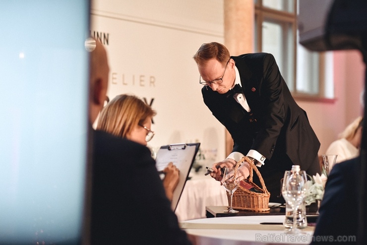 Rīgā norisinājās Baltijas labāko vīnziņu konkurss Vana Tallinn Grand Prix 2019, kurā par labākā vīnziņa un labākā jaunā vīnziņa titulu cīnījās pretend Rīgā norisinājās Baltijas labāko vīnziņu konkurss Vana Tallinn Grand Prix 2019, kurā par labākā vīnziņa un labākā jaunā vīnziņa titulu cīnījās pretend 268887