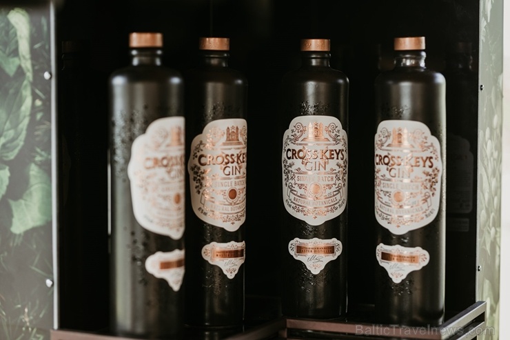 Ar īpašu ekskursiju atzīmē pirmo pusgadu, kopš plašākai sabiedrībai iespējams aplūkot Baltijā lielākās alkoholisko dzērienu ražotnes Latvijas balzams Ar īpašu ekskursiju atzīmē pirmo pusgadu, kopš plašākai sabiedrībai iespējams aplūkot Baltijā lielākās alkoholisko dzērienu ražotnes Latvijas balzams 269783