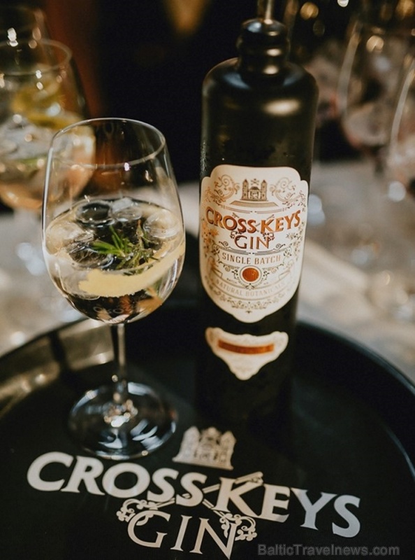 Ar īpašu ekskursiju atzīmē pirmo pusgadu, kopš plašākai sabiedrībai iespējams aplūkot Baltijā lielākās alkoholisko dzērienu ražotnes Latvijas balzams Ar īpašu ekskursiju atzīmē pirmo pusgadu, kopš plašākai sabiedrībai iespējams aplūkot Baltijā lielākās alkoholisko dzērienu ražotnes Latvijas balzams 269784