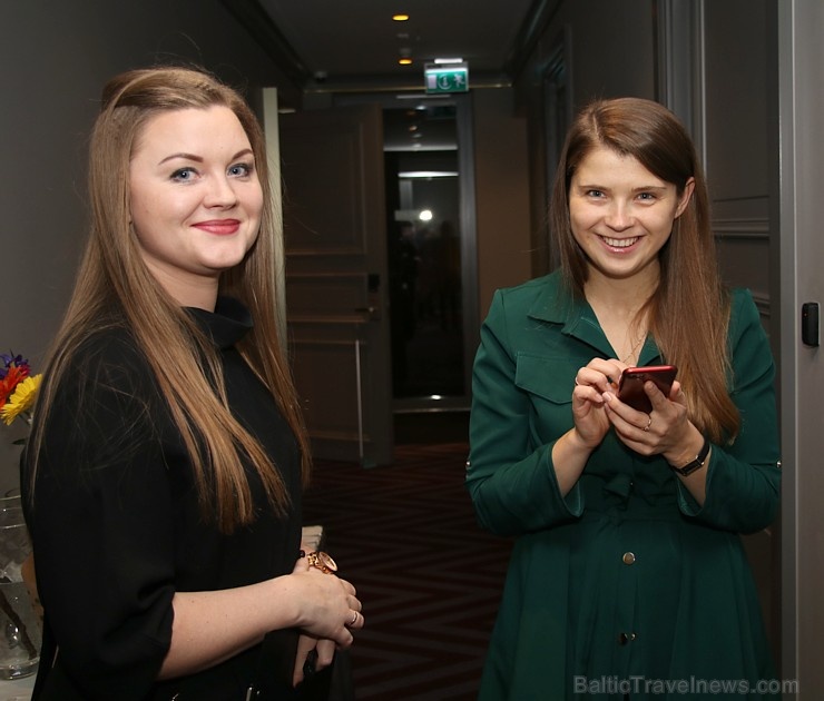 Viesnīcā «Grand Poet by Semarah Hotels» jaunā māksliniece Kristīne Rublovska atklāj personālizstādi Viesnīcā «Grand Poet by Semarah Hotels» jaunā māksliniece Kristīne Rublovska atklāj personālizstādi 269891