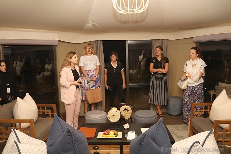 Travelnews.lv ar nakšņojumu iepazīst burvīgu vietu uz salas «Kingfisher Lodge». Atbalsta: VisitSharjah.com un Novatours.lv Travelnews.lv ar nakšņojumu iepazīst burvīgu vietu uz salas «Kingfisher Lodge». Atbalsta: VisitSharjah.com un Novatours.lv 269923