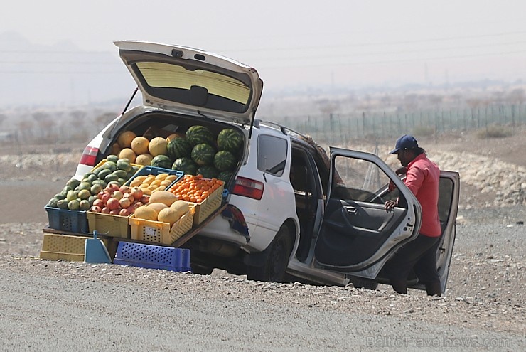 Travelnews.lv iepazīst Šārdžas emirāta lieliskos lielceļus ar 120 km/h. Atbalsta: VisitSharjah.com un Novatours.lv Travelnews.lv iepazīst Šārdžas emirāta lieliskos lielceļus ar 120 km/h. Atbalsta: VisitSharjah.com un Novatours.lv 270325