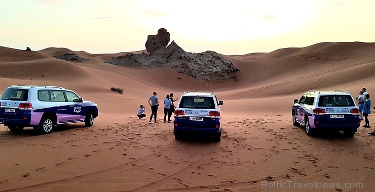 Travelnews.lv iepazīst Šārdžas emirāta tuksneša dzīvi izbraucienā ar apvidus spēkratu, Atbalsta: VisitSharjah.com un Novatours.lv Travelnews.lv iepazīst Šārdžas emirāta tuksneša dzīvi izbraucienā ar apvidus spēkratu, Atbalsta: VisitSharjah.com un Novatours.lv 270799