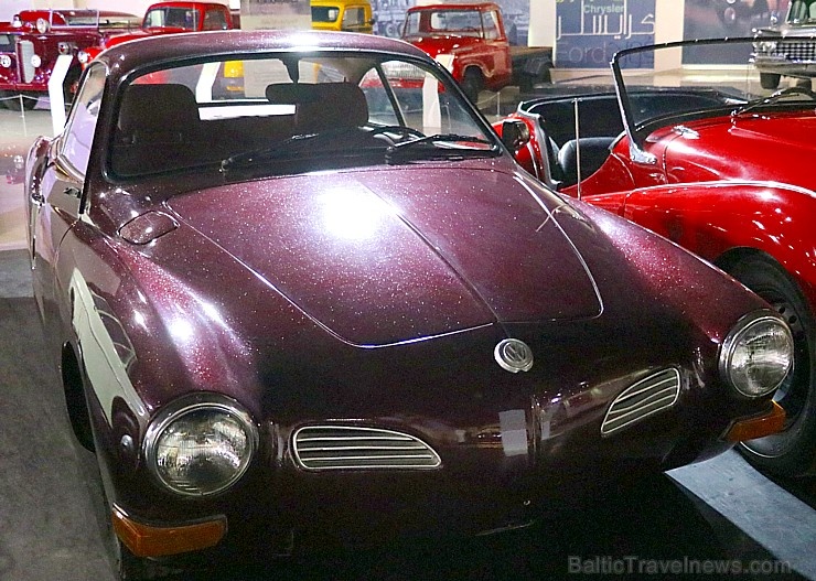 Travelnews.lv apmeklē automobiļu muzeju «Sharjah Classic Cars Museum». Atbalsta: VisitSharjah.com un Novatours.lv Travelnews.lv apmeklē automobiļu muzeju «Sharjah Classic Cars Museum». Atbalsta: VisitSharjah.com un Novatours.lv 271668