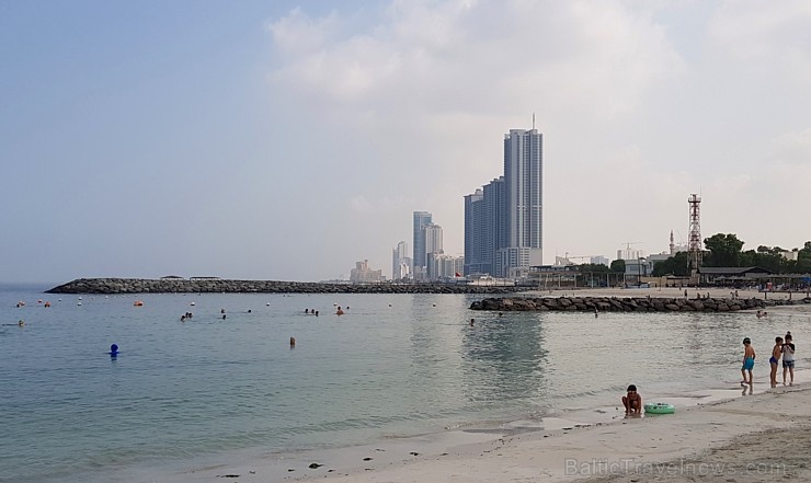 Travelnews,lv izbauda viesnīcas «Sheraton Sharjah Beach Resort & Spa» pludmali. Atbalsta: VisitSharjah.com un Novatours.lv Travelnews,lv izbauda viesnīcas «Sheraton Sharjah Beach Resort & Spa» pludmali. Atbalsta: VisitSharjah.com un Novatours.lv 271910