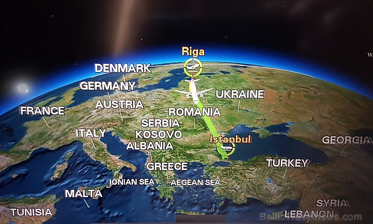 Travelnews.lv lido biznesa klasē ar «Turkish Airlines» no Rīgas uz Denpasaru caur Stambulu. Foto: ar Samsung Galaxy Note8 Travelnews.lv lido biznesa klasē ar «Turkish Airlines» no Rīgas uz Denpasaru caur Stambulu. Foto: ar Samsung Galaxy Note8 274582