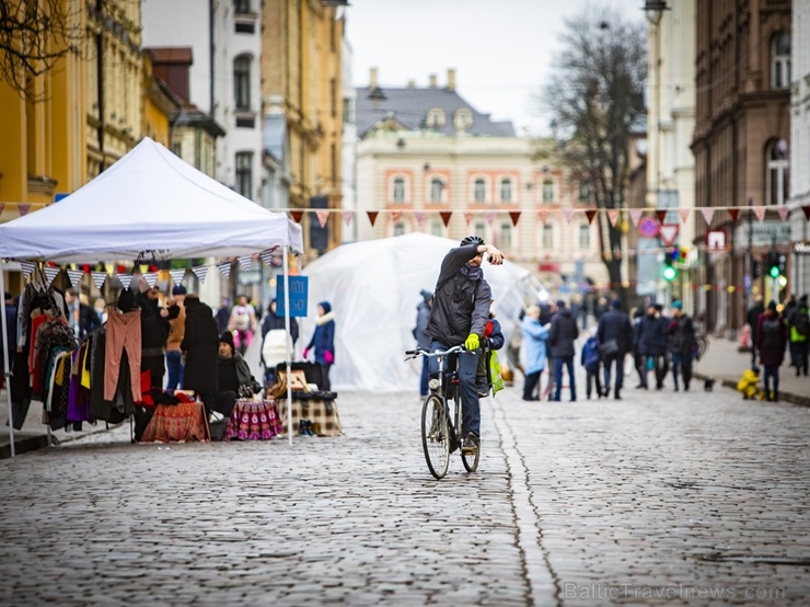 2020. gada katra mēneša pirmajā sestdienā kādu no galvaspilsētas centra ielām atvēl gājējiem, velobraucējiem, kā arī dažādām uzņēmējdarbību veicinošām 2020. gada katra mēneša pirmajā sestdienā kādu no galvaspilsētas centra ielām atvēl gājējiem, velobraucējiem, kā arī dažādām uzņēmējdarbību veicinošām 276429