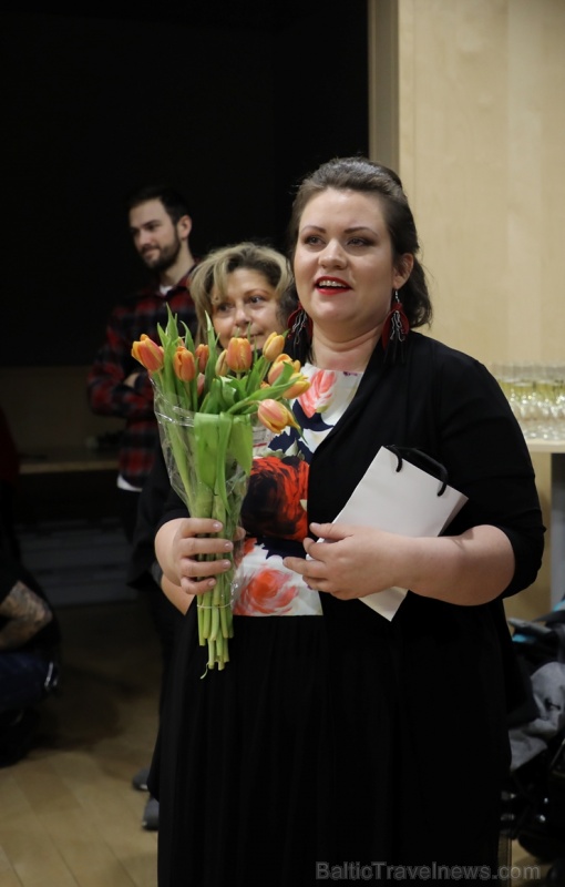 Fotogrāfes Aritas Strodes – Kļaviņas Fotoizstāde «Neērtie bērni» apskatāma līdz 2020. gada 31. martam Latvijas Nacionālās bibliotēkas telpās Fotogrāfes Aritas Strodes – Kļaviņas Fotoizstāde «Neērtie bērni» apskatāma līdz 2020. gada 31. martam Latvijas Nacionālās bibliotēkas telpās 276618