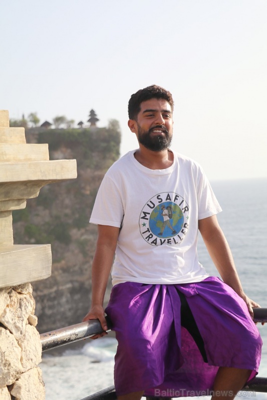 Travelnews.lv iepazīst «Pura Luhur Uluwatu» templi Bali salā. Atbalsta: «Turkish Airlines» un «365 Brīvdienas» Travelnews.lv iepazīst «Pura Luhur Uluwatu» templi Bali salā. Atbalsta: «Turkish Airlines» un «365 Brīvdienas» 276817