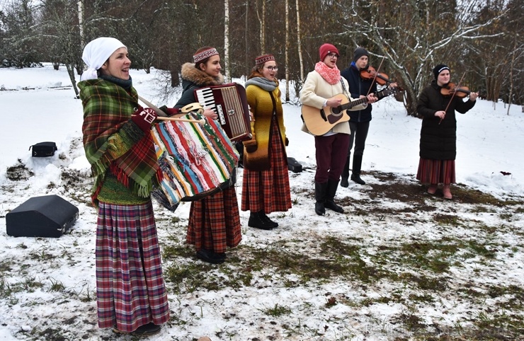 Alūksnes muzejs kopā ar Viļakas novada folkloras kopu Alūksnes muzejs kopā ar Viļakas novada folkloras kopu