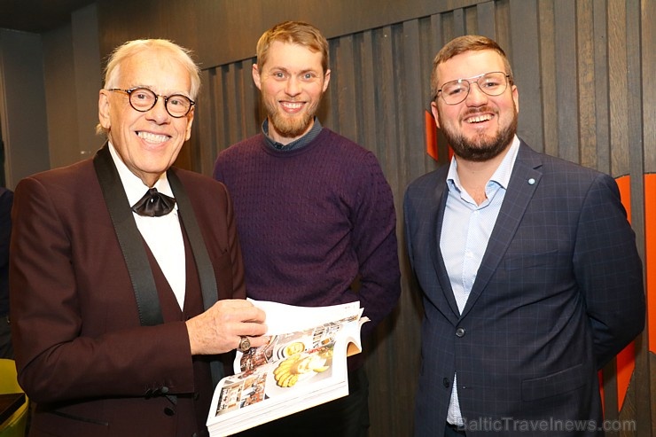 Rīgas viesnīcā «Pullman Riga Old Town» prezentē restorānu ceļvedi «Latvija» angļu un krievu valodā 278652