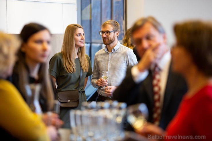 Latgales vēstniecībā GORS Rēzeknē atklāta izstāde, kas veltīta ekstraordinārai personībai – māksliniekam, teorētiķim, mākslas kritiķim un pedagogam Ju Latgales vēstniecībā GORS Rēzeknē atklāta izstāde, kas veltīta ekstraordinārai personībai – māksliniekam, teorētiķim, mākslas kritiķim un pedagogam Ju 279186