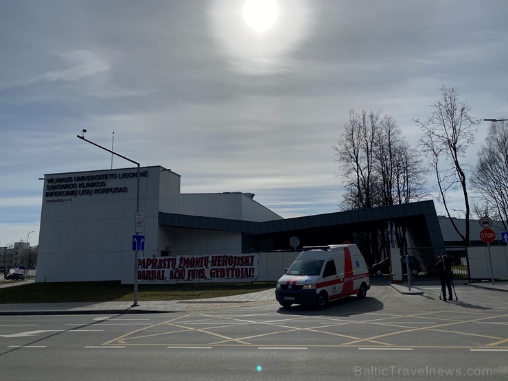 Lietuvas galvaspilsētā Viļņā pandēmijas laikā uzplaukst solidaritāte - brīvprātīgie un uzņēmēji sniedz palīdzību un atbalstu tiem, kam tā vajadzīga vi Lietuvas galvaspilsētā Viļņā pandēmijas laikā uzplaukst solidaritāte - brīvprātīgie un uzņēmēji sniedz palīdzību un atbalstu tiem, kam tā vajadzīga vi 279969