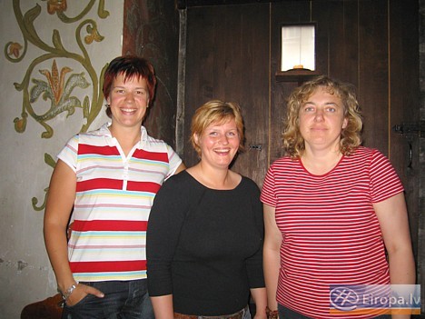Baltijas ceļojumu maratona koordinātores (no kreisās): Baiba Plūme (TAVA), Elin Priks (Estonian Tourist Board) un Lidija Bajarūniene (Lithuania State Baltijas ceļojumu maratona koordinātores (no kreisās): Baiba Plūme (TAVA), Elin Priks (Estonian Tourist Board) un Lidija Bajarūniene (Lithuania State 15239
