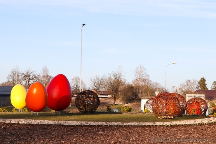 Gulbene Lieldienu laikā ir saulaini izrotāta 280876