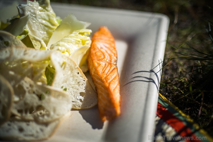 Restorāns Baltvilla sagatavojis īpašu piedāvājumu - svaigo uzkodu un desertu piknika grozu līdzņemšanai, ko baudīt, dodoties pastaigā uz mežu, jūru va Restorāns Baltvilla sagatavojis īpašu piedāvājumu - svaigo uzkodu un desertu piknika grozu līdzņemšanai, ko baudīt, dodoties pastaigā uz mežu, jūru va 281792
