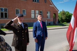 Cēsīs atzīmē Latvijas Uzvaras dienu un Cēsu kauju 101. gadadienu 15