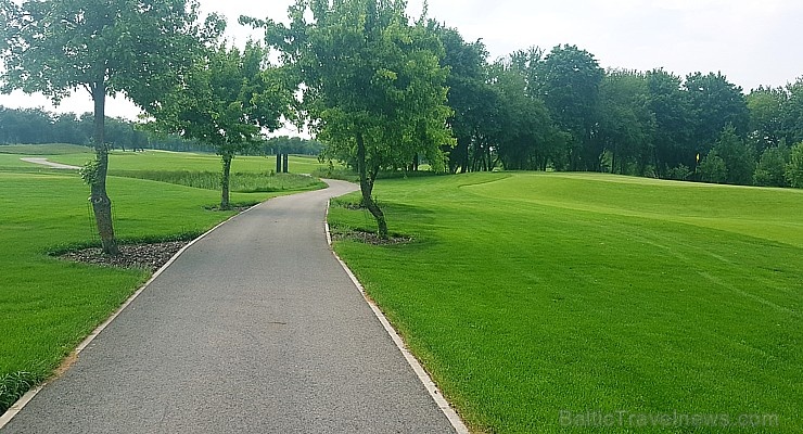 Travelnews.lv atrod burvīgu, noslēpumainu un jaunu viesnīcu starp Rīgu un Jūrmalu - «Jurmala Golf Club & Hotel» Travelnews.lv atrod burvīgu, noslēpumainu un jaunu viesnīcu starp Rīgu un Jūrmalu - «Jurmala Golf Club & Hotel» 285702