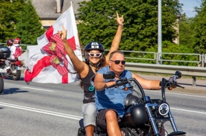 Ventspils ielas un ostas promenādi pierūcina «Kurland bike meet 2020» Motociklu parāde 1