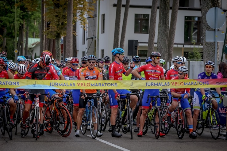 Dzintaros norisinājās jau desmitais Jūrmalas  velomaratons, kas kopā pulcējis vairāk nekā 1500 dalībnieku 289987
