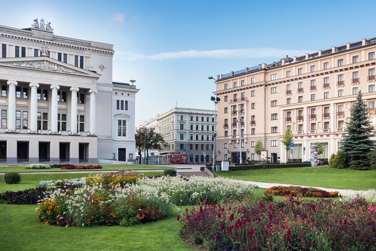 Rīgā Francijas prezidents Emanuels Makrons ar kundzi Brižitu Makronu izvēlas «Grand Hotel Kempinski Riga» Foto: Aksels Zirnis 291817