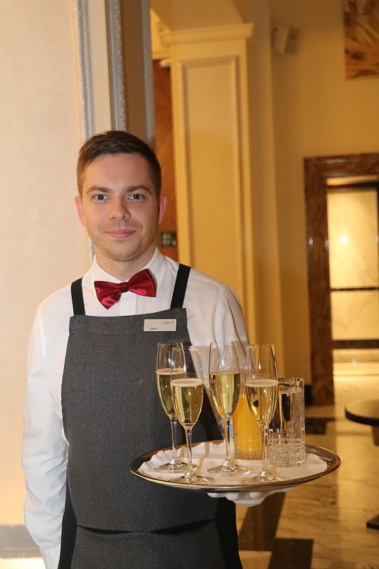 «Grand Hotel Kempinski Riga» Vecrīgā nelielām grupām rīko ekskluzīvu koncertu, ēdina un izguldina «Grand Hotel Kempinski Riga» Vecrīgā nelielām grupām rīko ekskluzīvu koncertu, ēdina un izguldina 292191