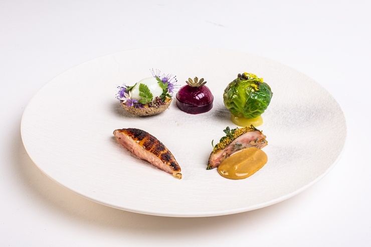 Iepazīsti 54 pavāru konkursa «Bocuse dor Europe 2020» ēdienus no Tallinas - SOMIJA. Foto: bocusedor.com Iepazīsti 54 pavāru konkursa «Bocuse dor Europe 2020» ēdienus no Tallinas - SOMIJA. Foto: bocusedor.com 292640
